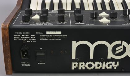 Moog-Prodigy (j-wires need cleaning)